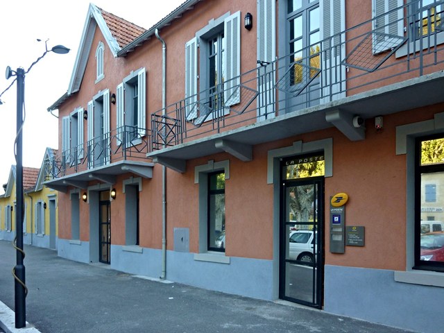 Salle Polyvalente à Méounes